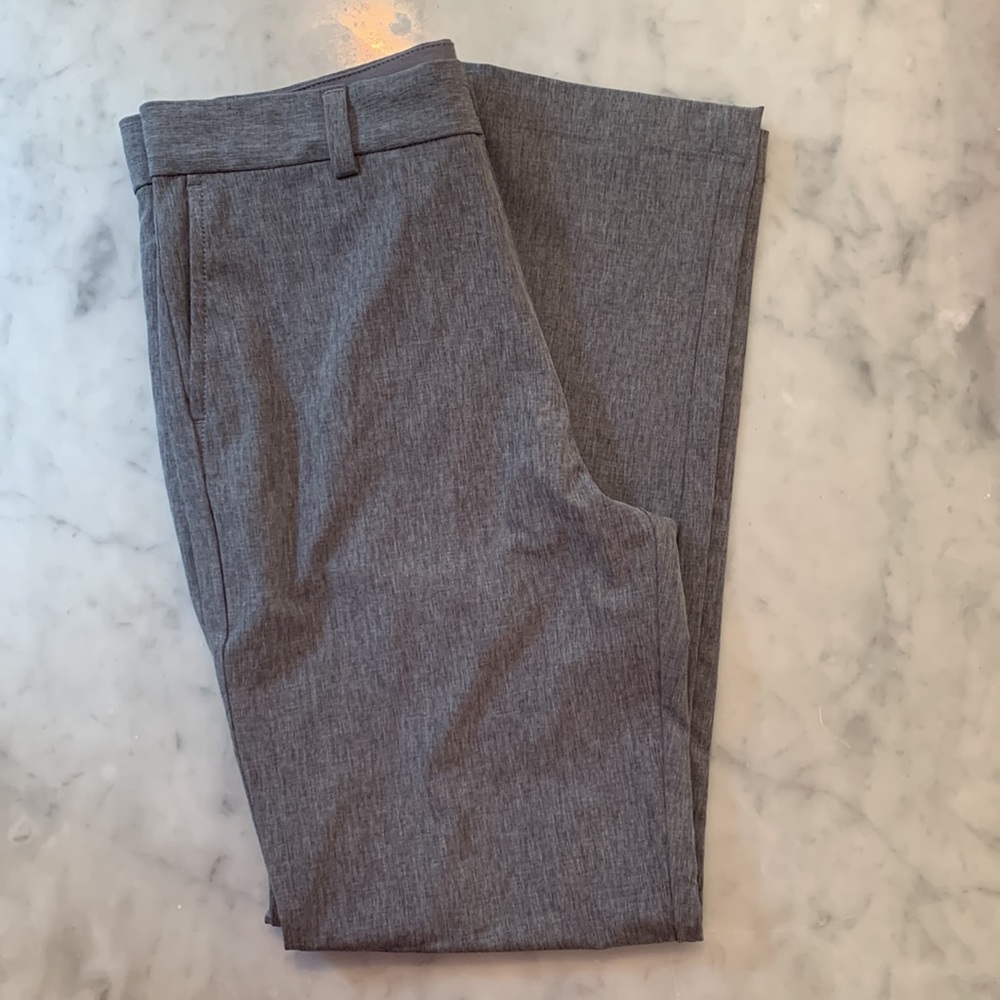 Boys vineyard vines performance size 14 gray dress pants.